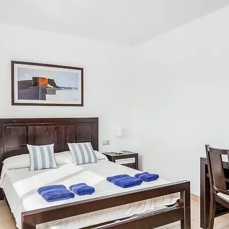Villa Sleeps 8 Pool Air Con Wifi Cala en Bosch